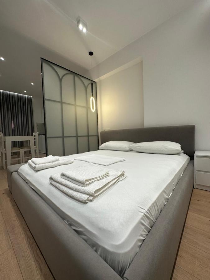 Apartment Center